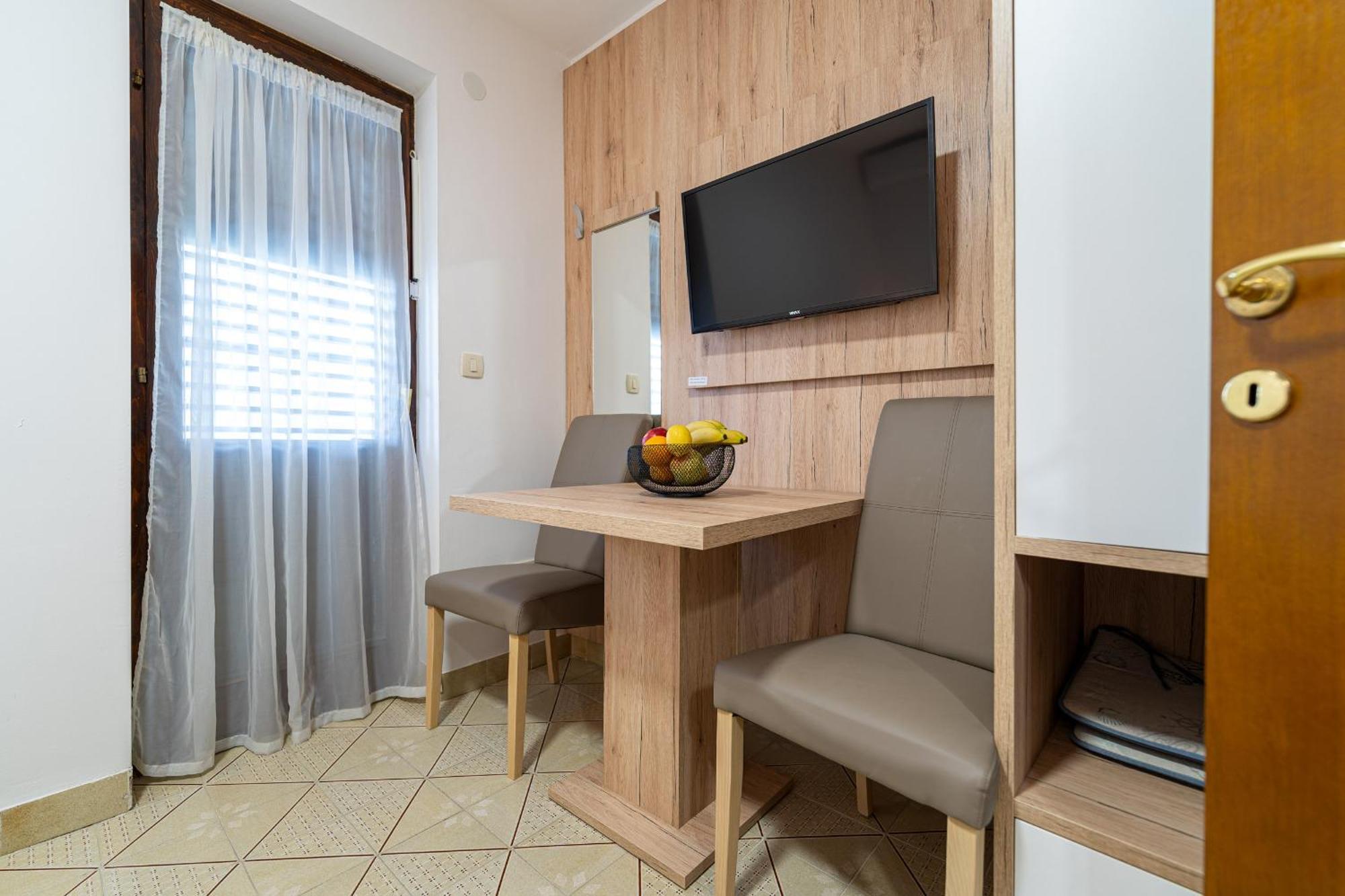 Studio Apartments Marea 2 ブドヴァ 部屋 写真